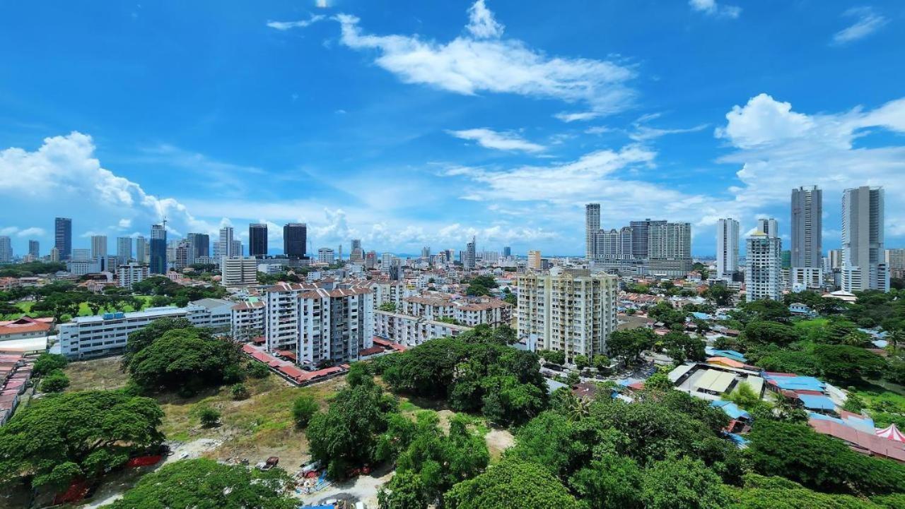 Beacon Executive Suite - Skypool Penang View George Town Extérieur photo