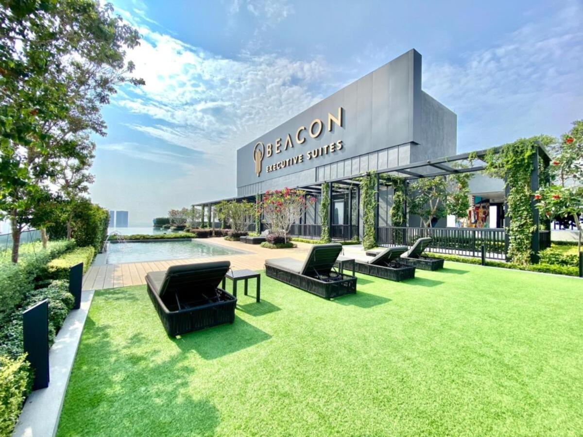 Beacon Executive Suite - Skypool Penang View George Town Extérieur photo
