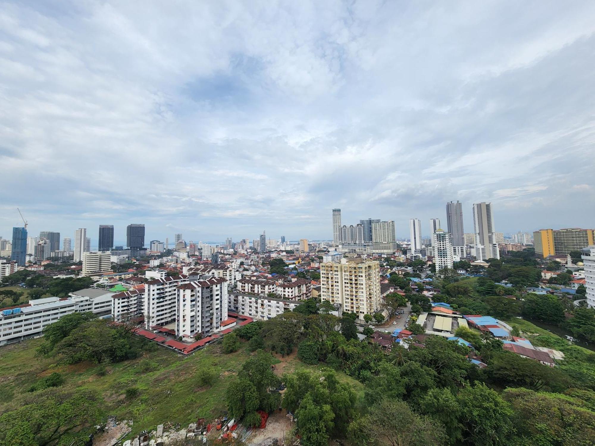 Beacon Executive Suite - Skypool Penang View George Town Extérieur photo