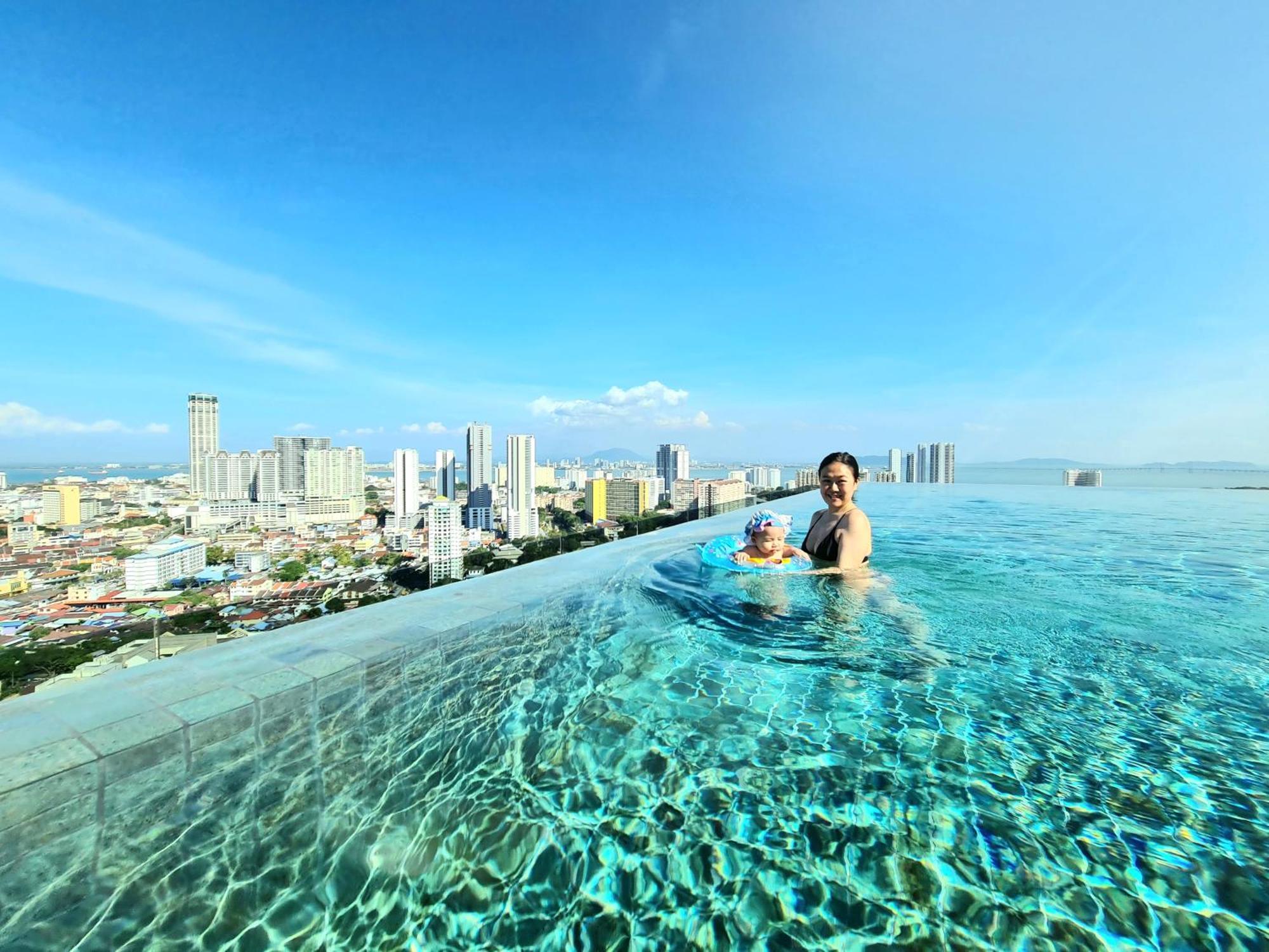 Beacon Executive Suite - Skypool Penang View George Town Extérieur photo