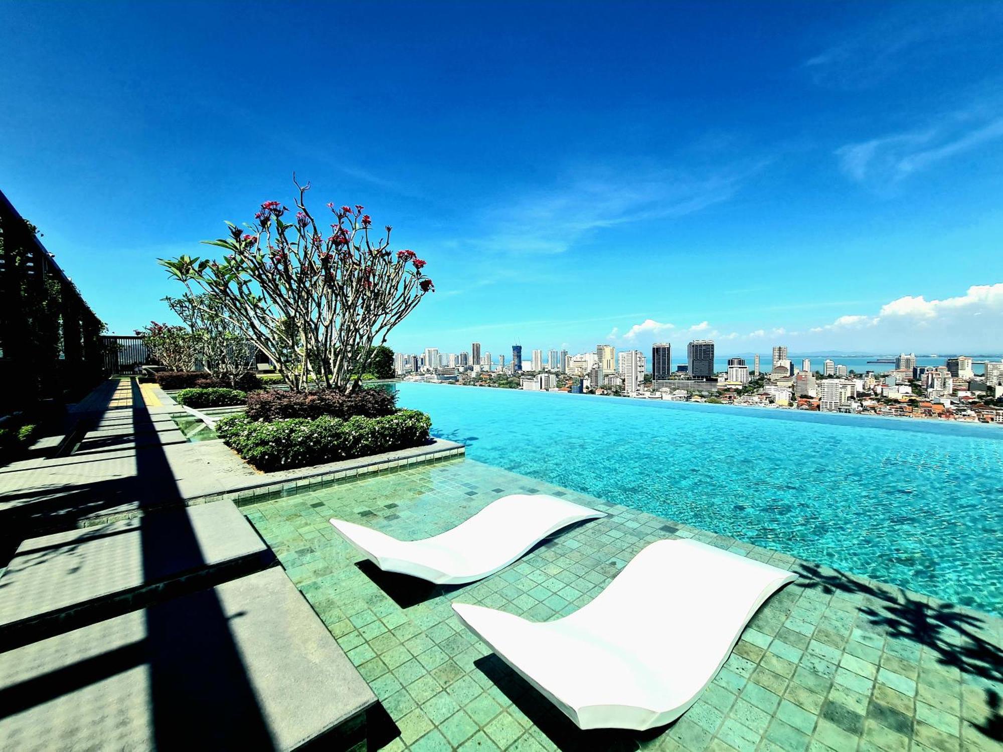 Beacon Executive Suite - Skypool Penang View George Town Extérieur photo